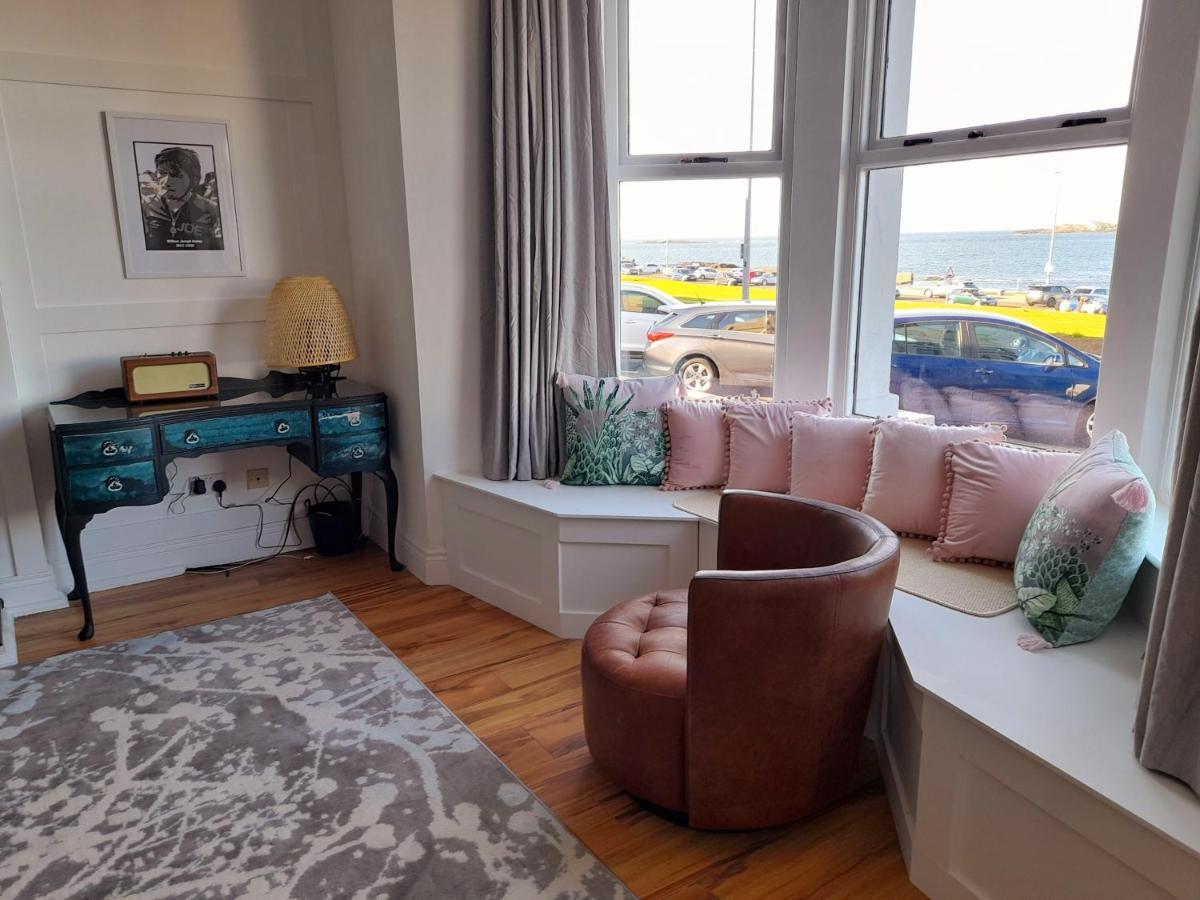 Ferienwohnung Stunning 3 Bed Seafront Mansion Building Sleeps 6 Adults Or 8 With Kids Portrush Exterior foto
